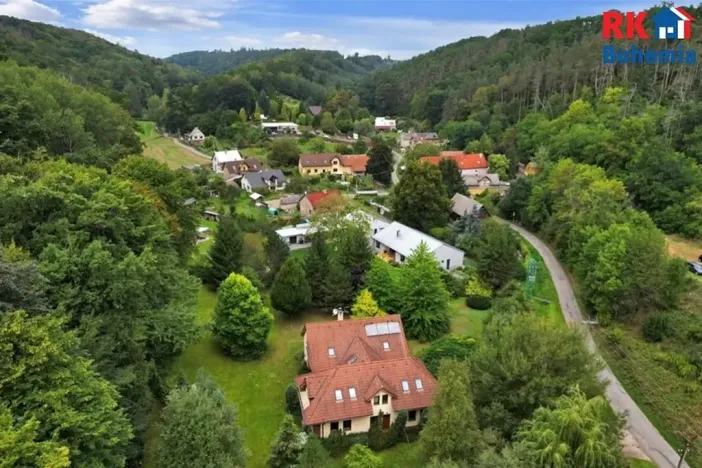 Prodej rodinného domu, Hrdlořezy, 400 m2