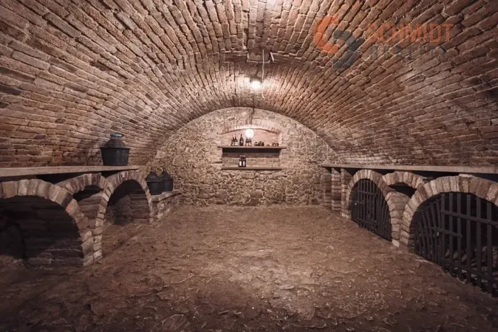 Prodej ubytování, Mikulov, 1. května, 310 m2