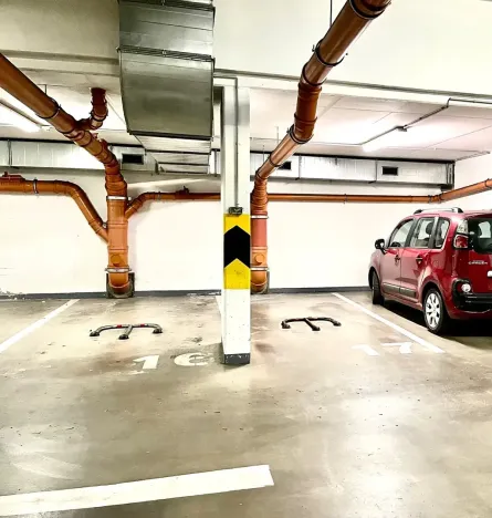 Pronájem garážového stání, Praha - Dejvice, Paťanka, 13 m2