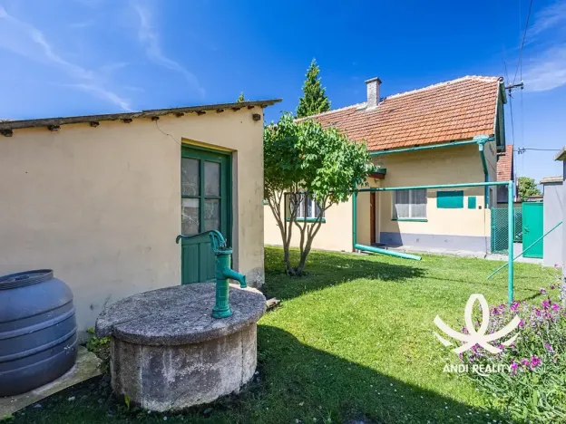 Prodej rodinného domu, Břežany II, 100 m2