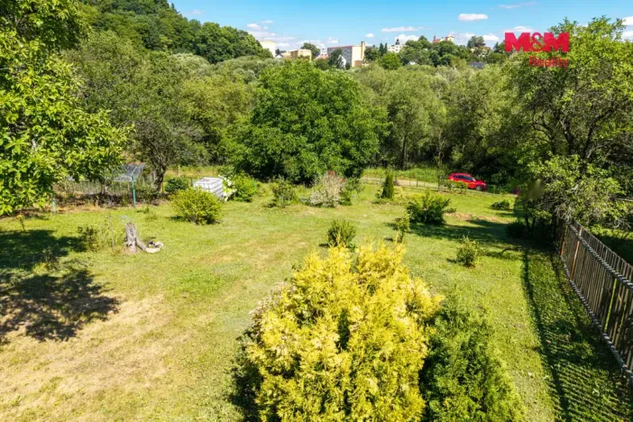 Prodej zahrady, Bochov, 878 m2