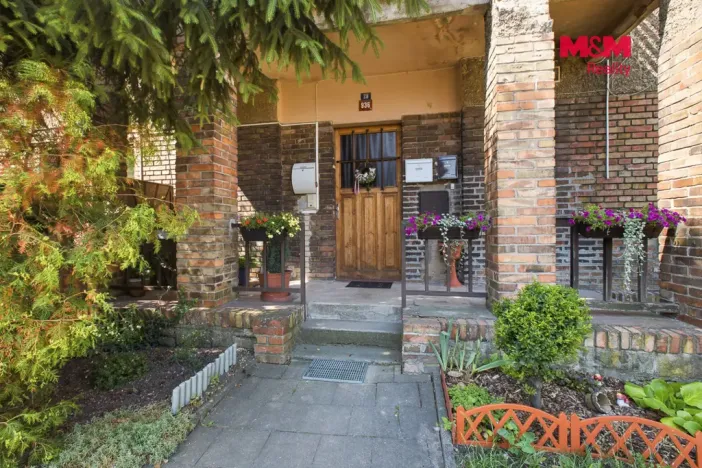 Prodej bytu 2+1, Louny, Jarošova, 50 m2
