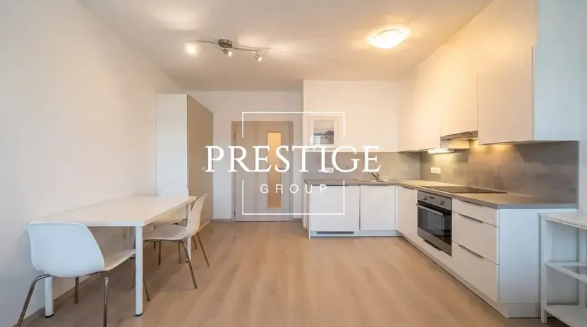 Pronájem bytu 1+kk, Praha - Letňany, Hlučkova, 30 m2
