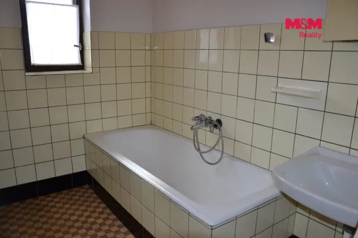 Prodej rodinného domu, Hronov - Rokytník, 230 m2