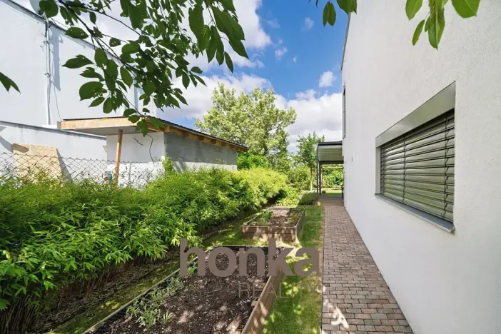 Prodej rodinného domu, Praha - Řeporyje, Ke Zbuzanům, 136 m2