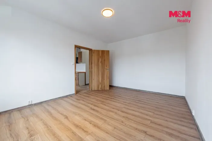 Pronájem bytu 1+1, Chodov, náměstí 9. května, 36 m2