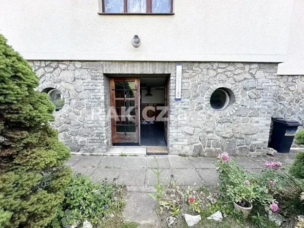 Prodej rodinného domu, Mníšek pod Brdy, Dobříšská, 195 m2