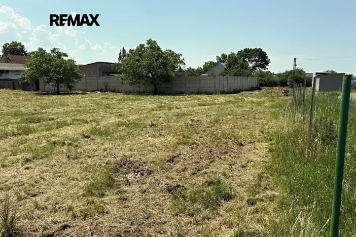 Prodej pozemku pro bydlení, Krakovany, 1477 m2