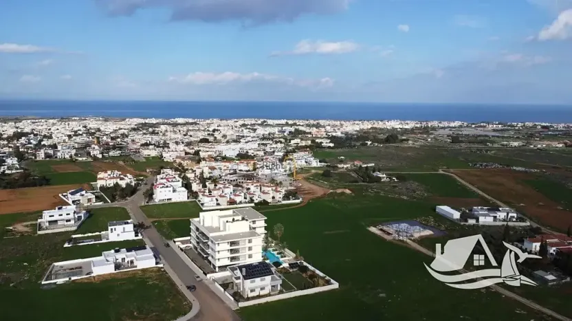 Prodej bytu 2+1, Paralimni, Kypr, 74 m2