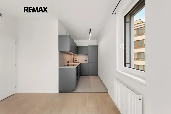 Pronájem bytu 2+kk, Praha - Strašnice, Strančická, 48 m2