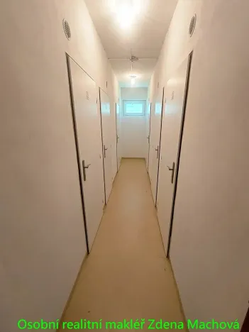 Pronájem bytu 2+1, Praha - Malešice, Káranská, 56 m2