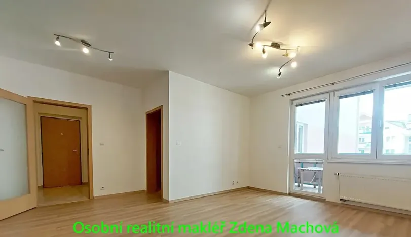 Pronájem bytu 2+kk, Praha - Strašnice, Gutova, 55 m2