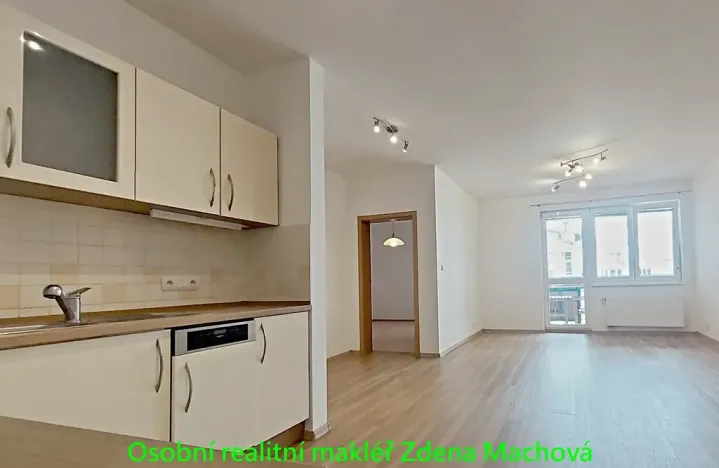 Pronájem bytu 2+kk, Praha - Strašnice, Gutova, 55 m2
