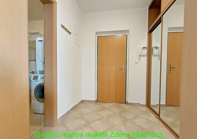 Pronájem bytu 2+kk, Praha - Strašnice, Gutova, 55 m2