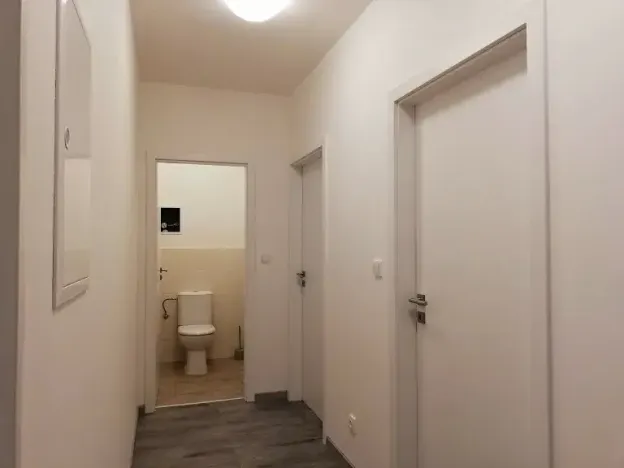 Pronájem bytu 3+kk, Praha - Holešovice, Na Maninách, 54 m2