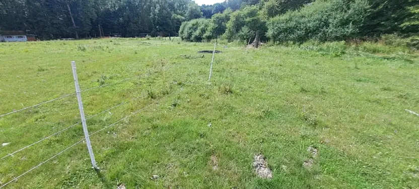 Pronájem zahrady, Tišice, 1000 m2