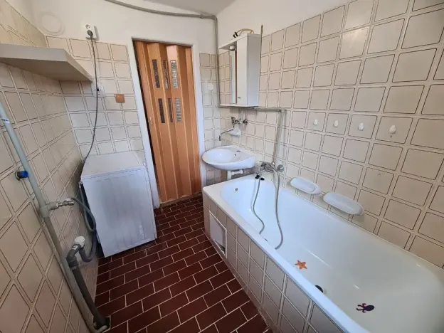 Pronájem bytu 2+1, Praha - Horní Měcholupy, Jaroměřská, 70 m2