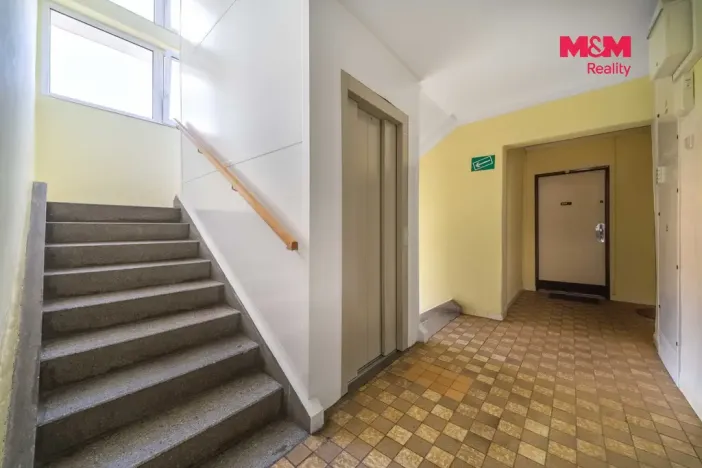Prodej bytu 3+1, Plzeň - Lobzy, Rokycanská, 64 m2