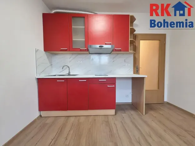 Pronájem bytu 1+kk, Praha - Kunratice, Pod Haltýřem, 30 m2