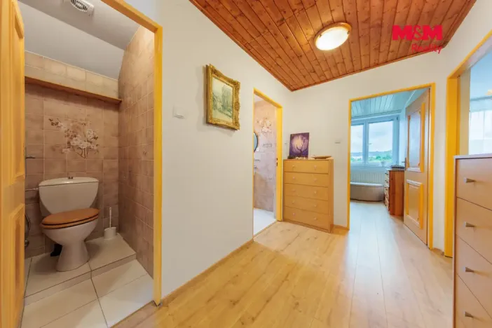 Prodej činžovního domu, Karlovy Vary - Dvory, V Lučinách, 330 m2