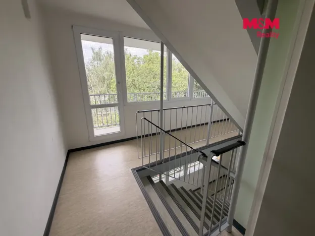 Pronájem bytu 4+kk, Praha - Prosek, Mimoňská, 66 m2