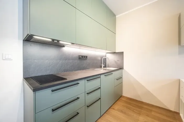 Prodej bytu 1+kk, Praha, Milánská, 31 m2