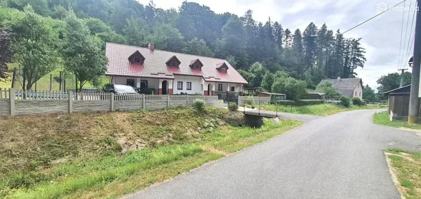Prodej apartmánu, Šumvald, 350 m2