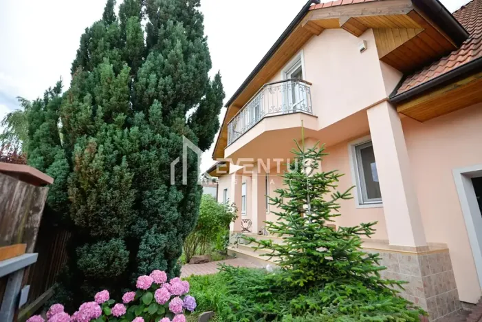 Prodej rodinného domu, Praha - Lysolaje, Nad Helmrovkou, 300 m2