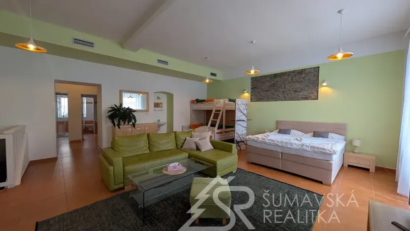 Prodej obchodního prostoru, Kašperské Hory, Náměstí, 161 m2
