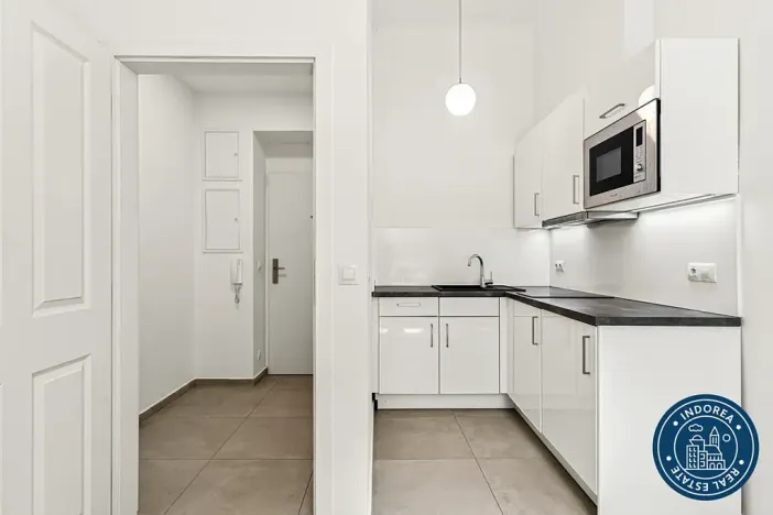 Pronájem bytu 2+kk, Praha - Vinohrady, Máchova, 32 m2