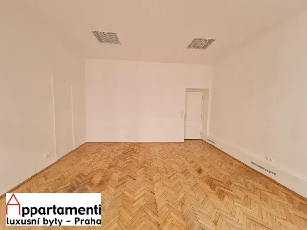 Pronájem kanceláře, Praha - Josefov, Kaprova, 27 m2