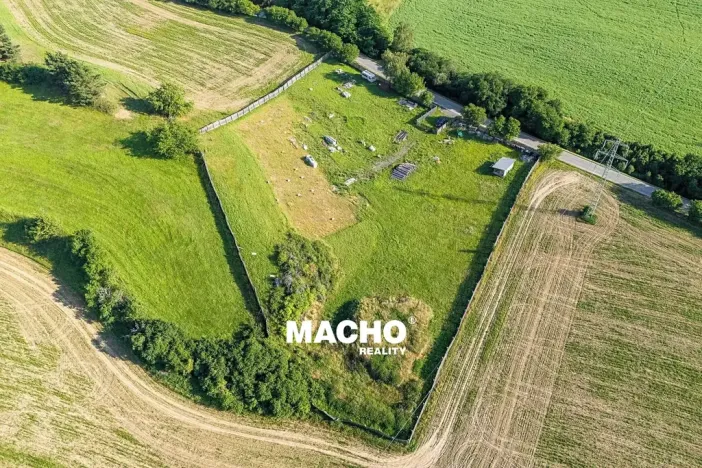 Prodej pozemku pro bydlení, Drevníky, 8640 m2