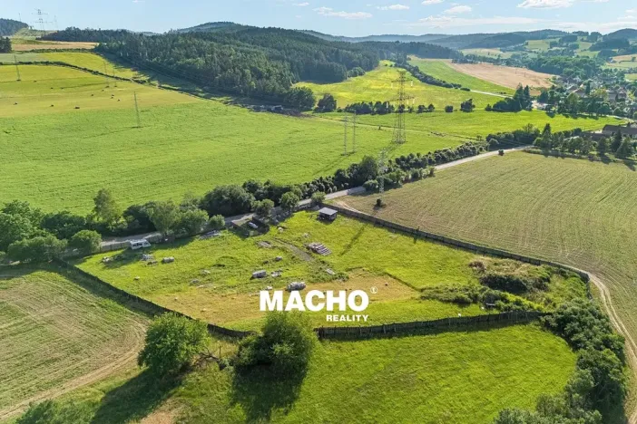 Prodej komerčního pozemku, Drevníky, 8640 m2