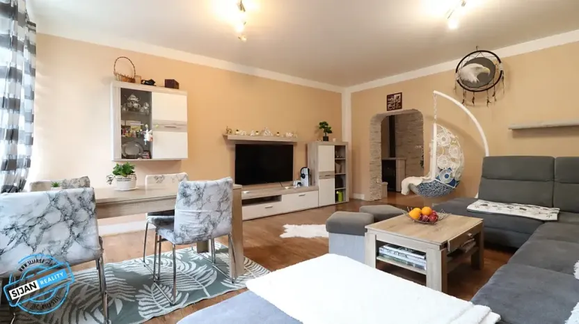 Prodej bytu 4+1, Krnov, Bruntálská, 98 m2