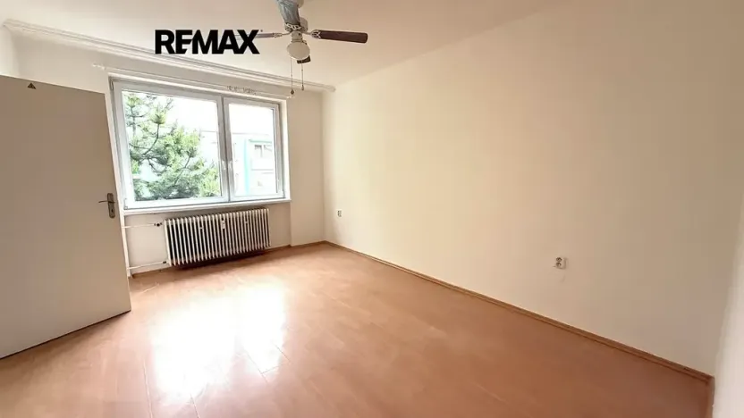 Pronájem bytu 2+1, Mikulov, Kpt. Jaroše, 50 m2