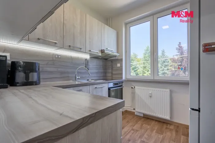Prodej bytu 3+1, Březůvky, 81 m2