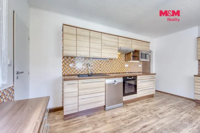 Prodej bytu 3+1, Aš, Na Háji, 76 m2