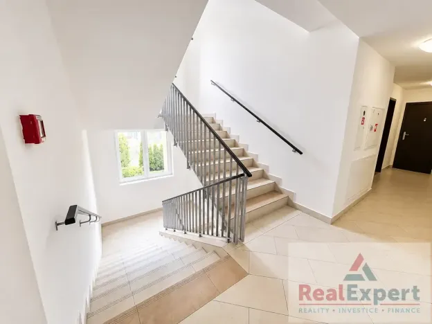 Prodej bytu 2+kk, Praha - Pitkovice, Lošáková, 87 m2