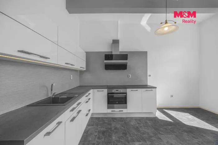 Prodej bytu 3+1, Hradec Králové, Čelakovského, 88 m2