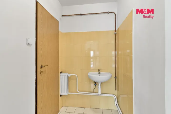 Pronájem obchodního prostoru, Semily, Ke Stadionu, 44 m2