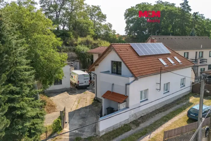 Prodej rodinného domu, Sluhy, 230 m2