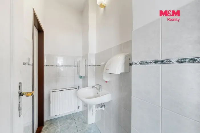 Prodej rodinného domu, Kadaň, Boženy Němcové, 500 m2