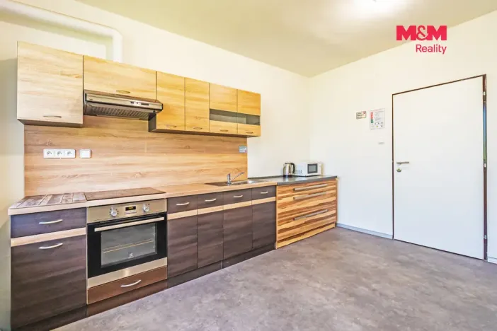 Prodej činžovního domu, Velké Meziříčí - Mostiště, 380 m2