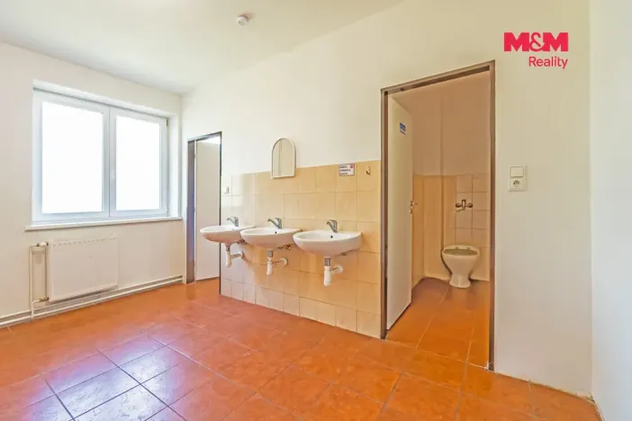 Prodej činžovního domu, Velké Meziříčí - Mostiště, 380 m2