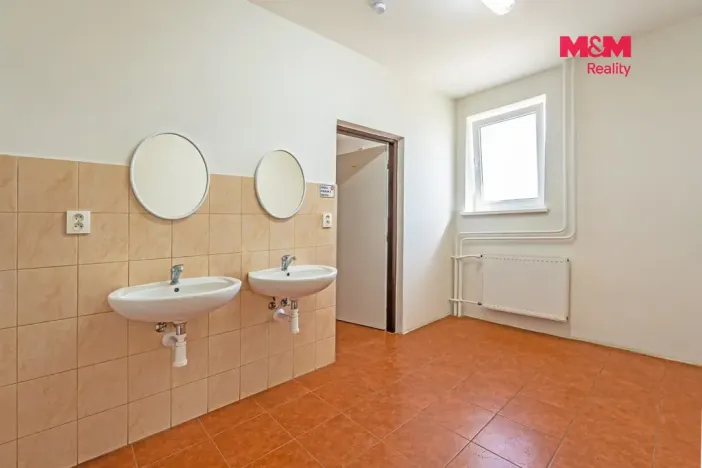 Prodej činžovního domu, Velké Meziříčí - Mostiště, 380 m2