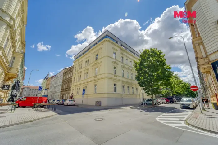Pronájem bytu 2+kk, Plzeň - Jižní Předměstí, Kardinála Berana, 60 m2