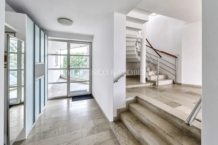 Prodej činžovního domu, Křižanov, Benešovo náměstí, 530 m2