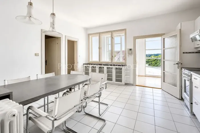 Prodej ordinace, Křižanov, Benešovo náměstí, 530 m2