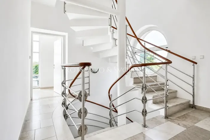 Prodej ordinace, Křižanov, Benešovo náměstí, 530 m2