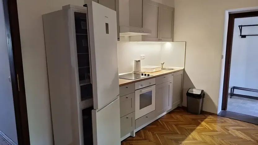 Pronájem bytu 2+kk, Praha - Záběhlice, Jiřinková, 55 m2